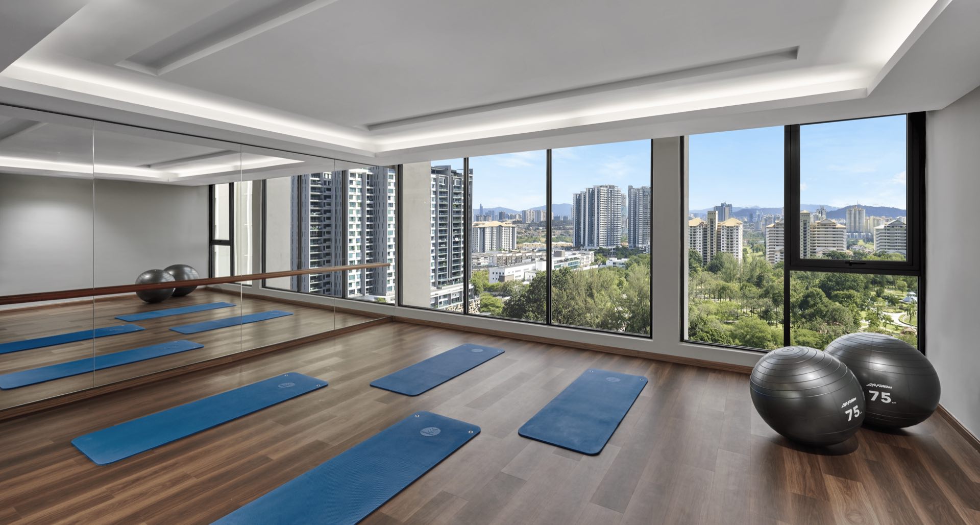 Hyatt Place KL - Yoga
